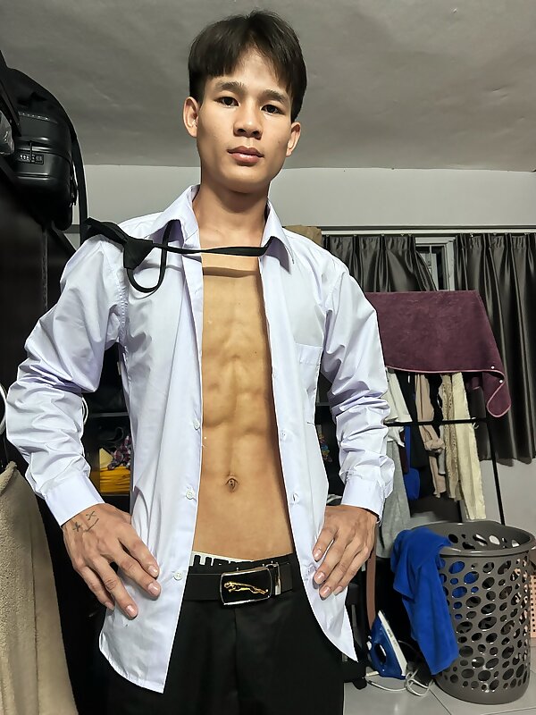 Next Image >>