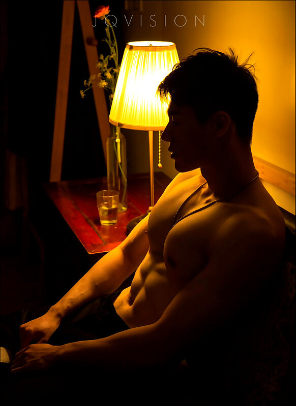 Next Image >>