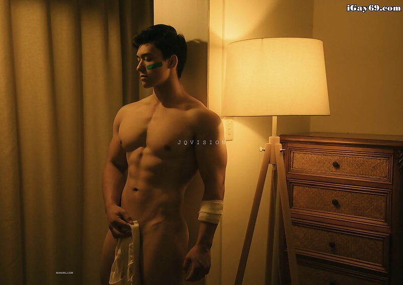 Next Image >>