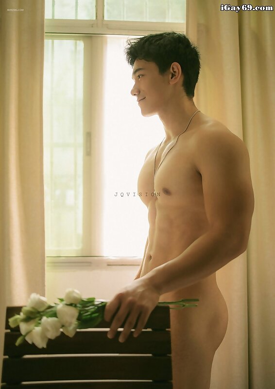 Next Image >>