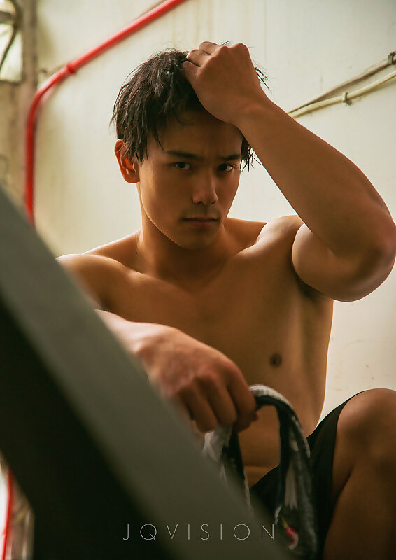 Next Image >>
