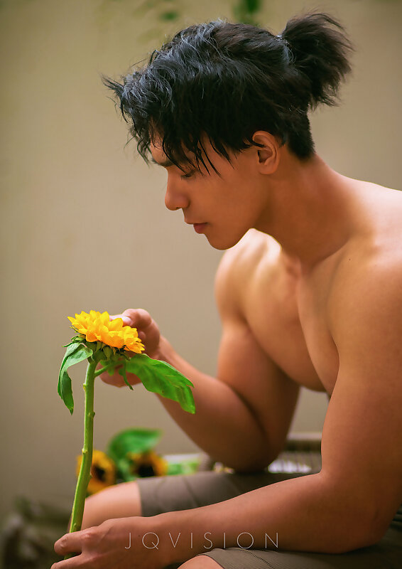 Next Image >>