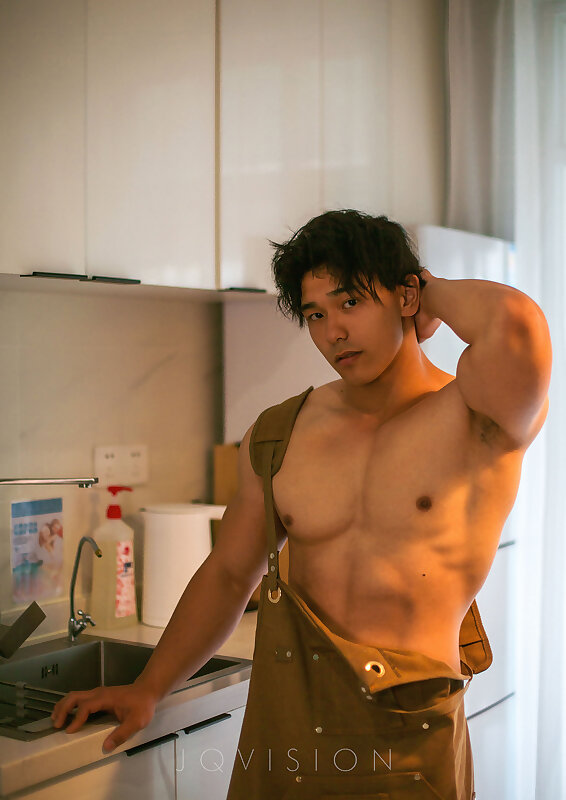 Next Image >>
