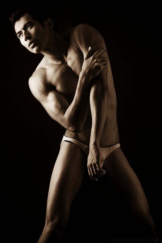 Next Image >>