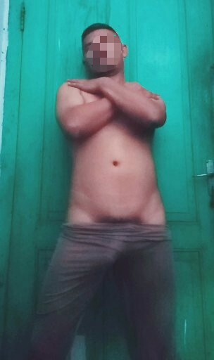Next Image >>