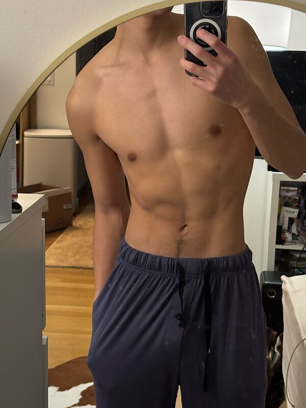 Next Image >>