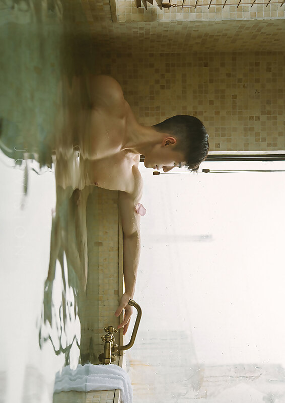 Next Image >>