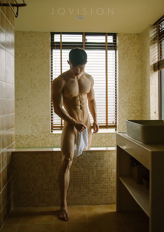 Next Image >>