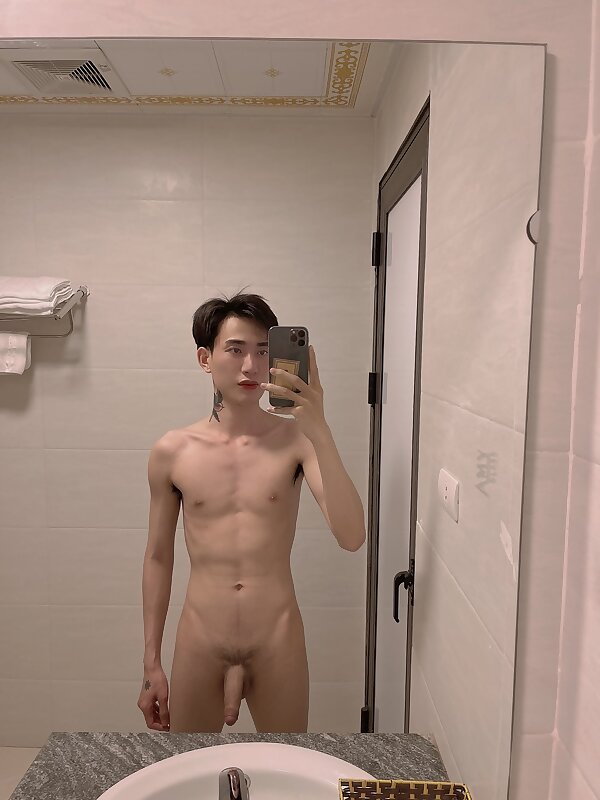 Next Image >>