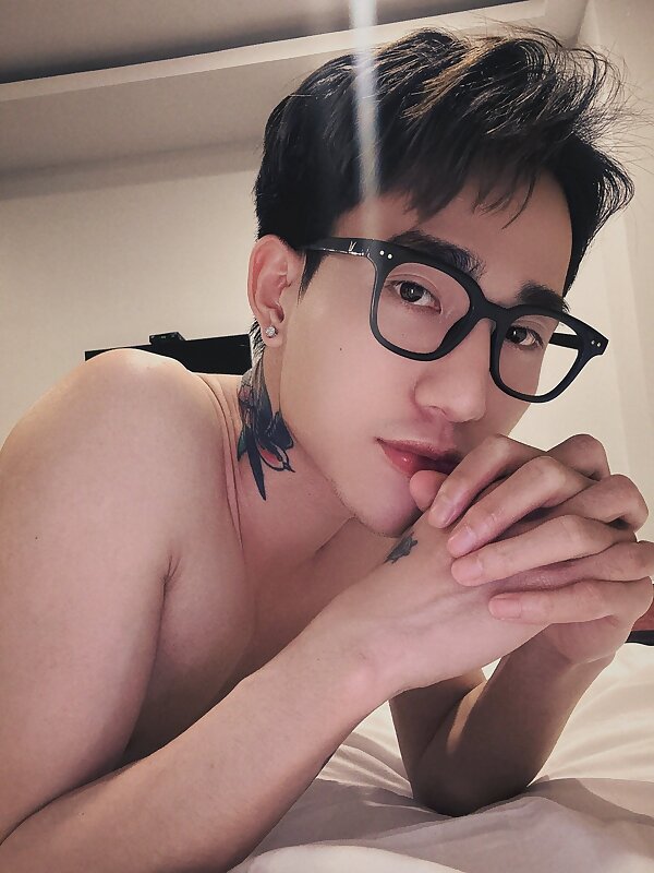 Next Image >>