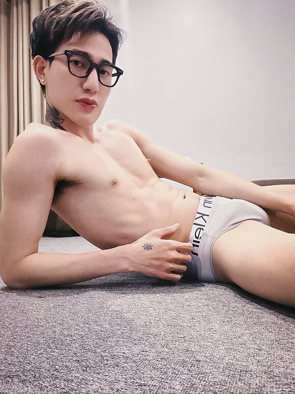 Next Image >>