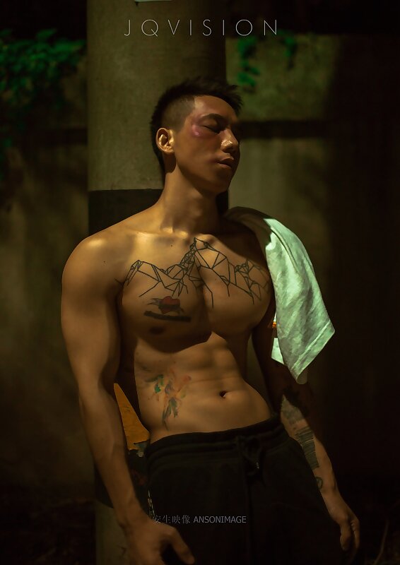 Next Image >>