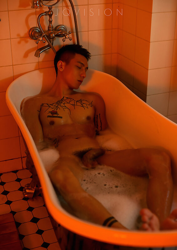 Next Image >>