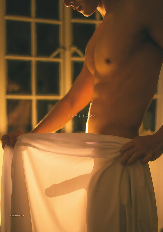 Next Image >>