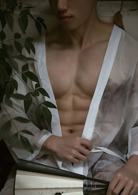 Next Image >>