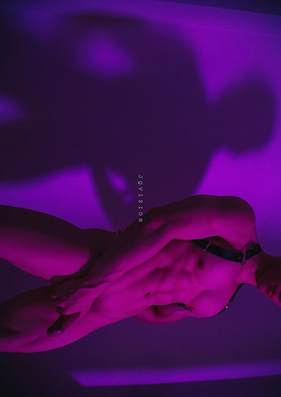 Next Image >>