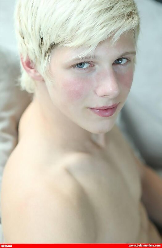 Next Image >>