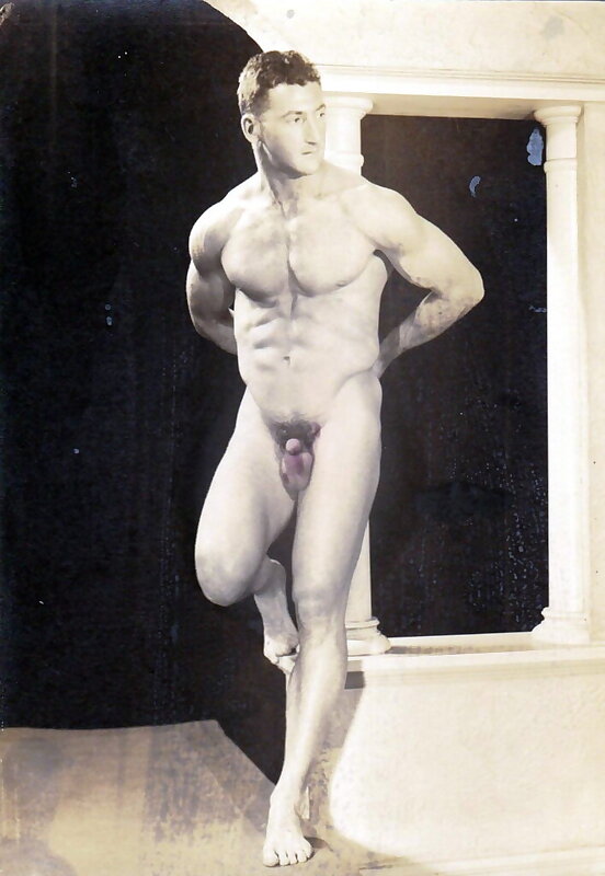 Next Image >>