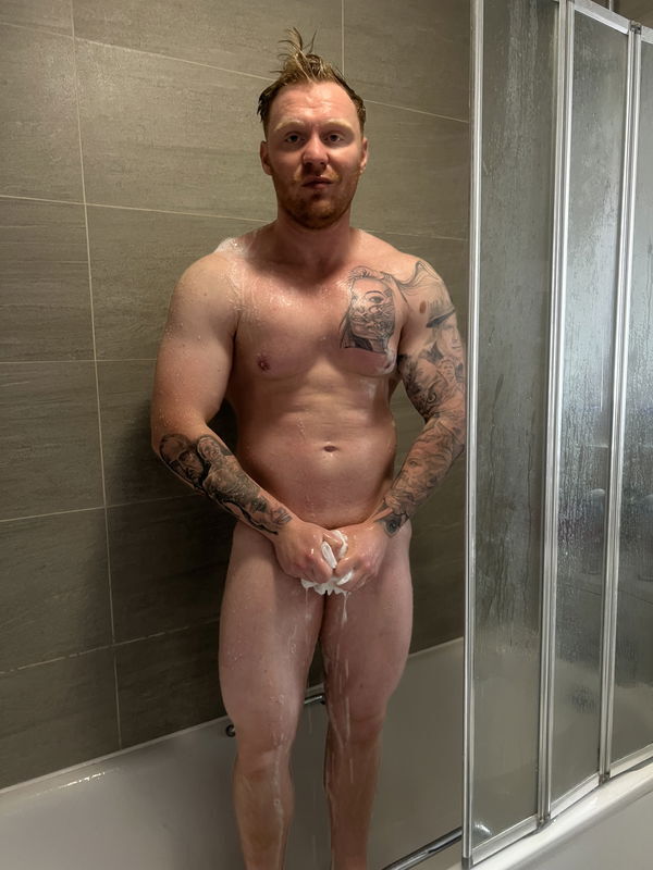 Next Image >>