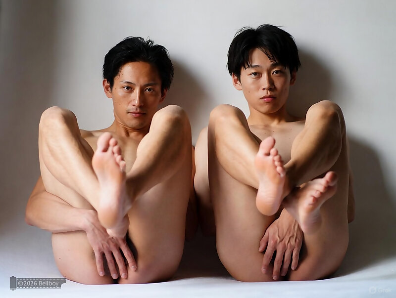 Next Image >>