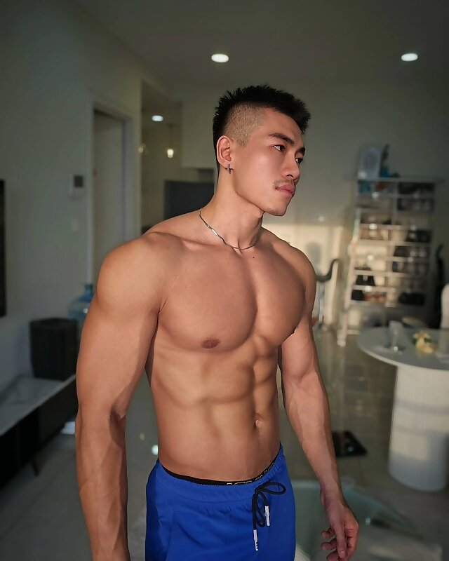 Next Image >>