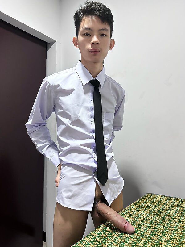 Next Image >>