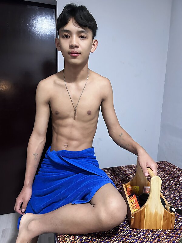 Next Image >>
