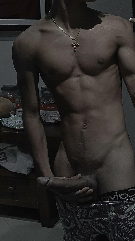 Next Image >>