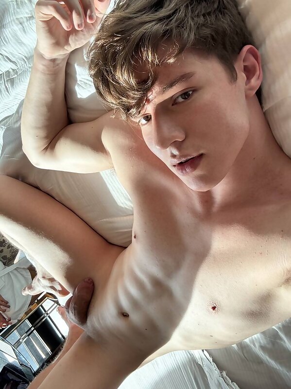 Next Image >>