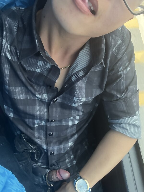 Next Image >>