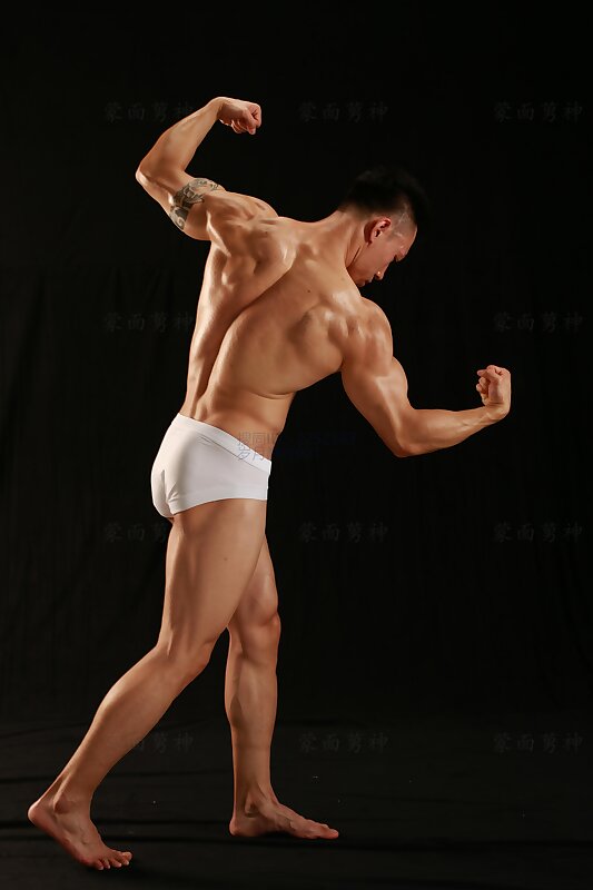 Next Image >>