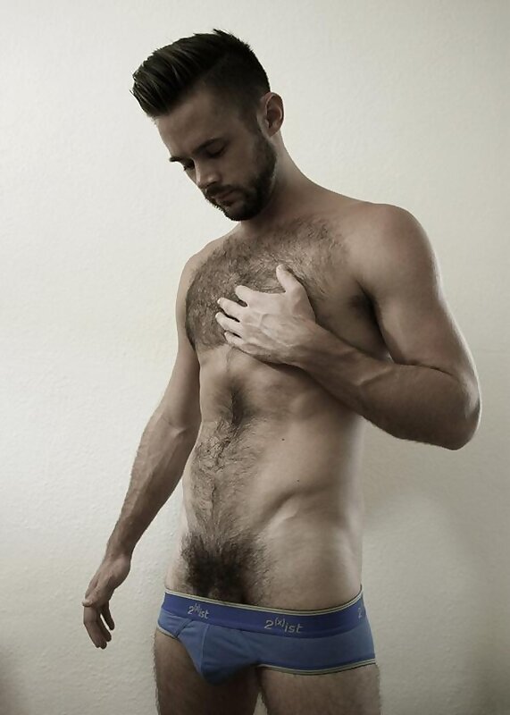 Next Image >>