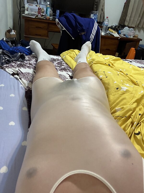 Next Image >>