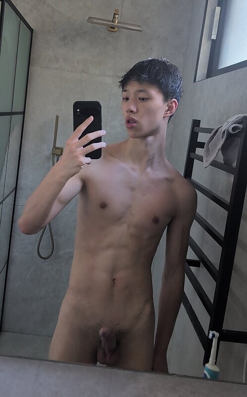 Next Image >>