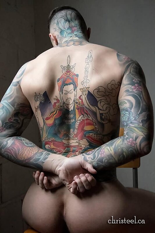 Next Image >>