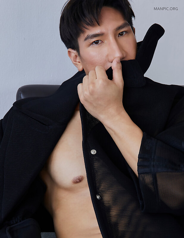 Next Image >>