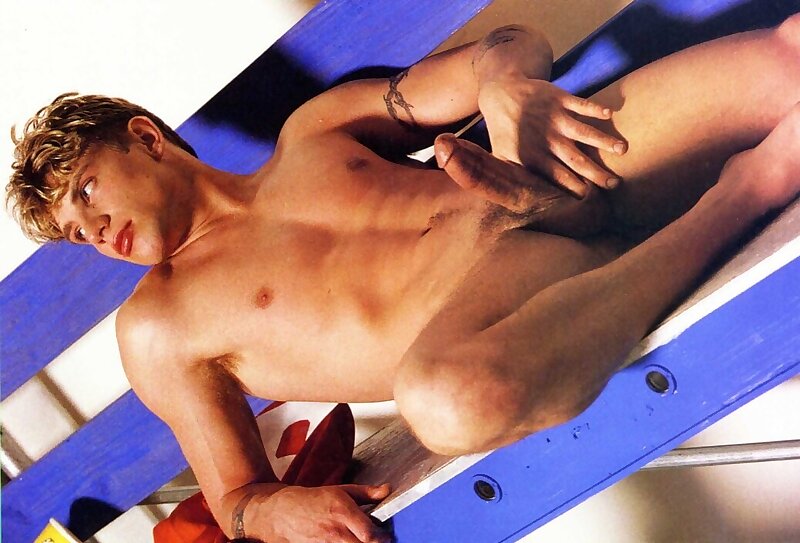Next Image >>