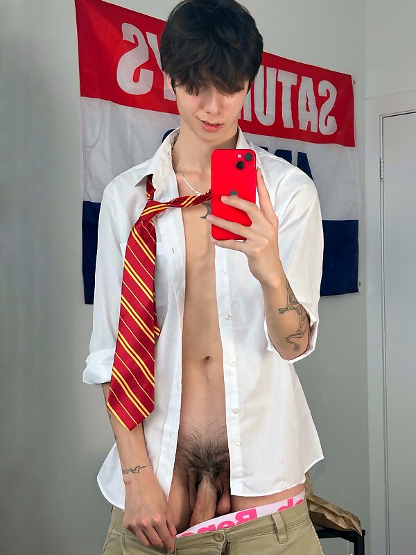 Next Image >>
