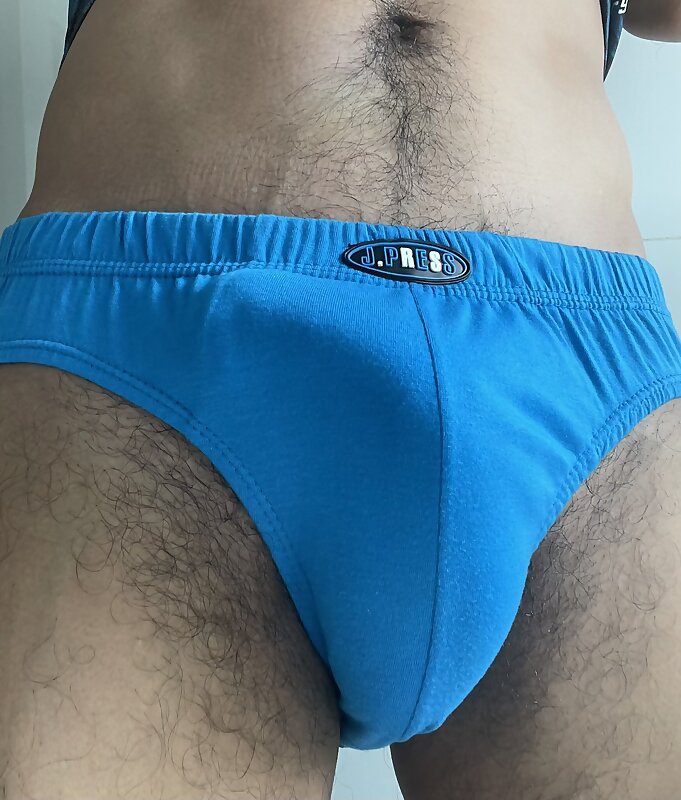 Next Image >>