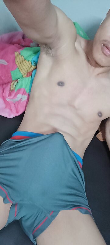 Next Image >>