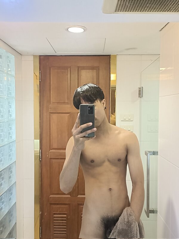 Next Image >>
