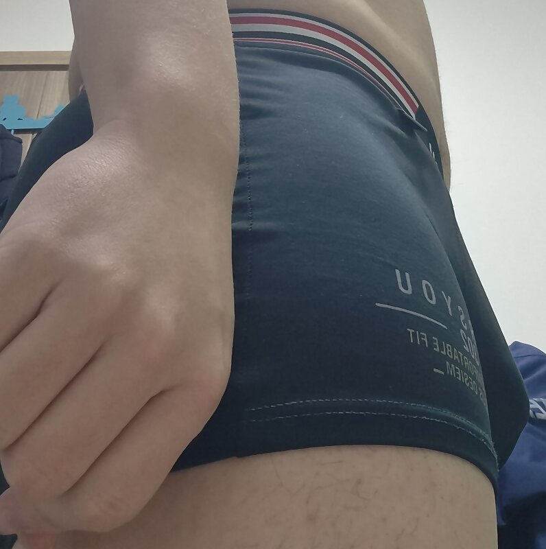 Next Image >>