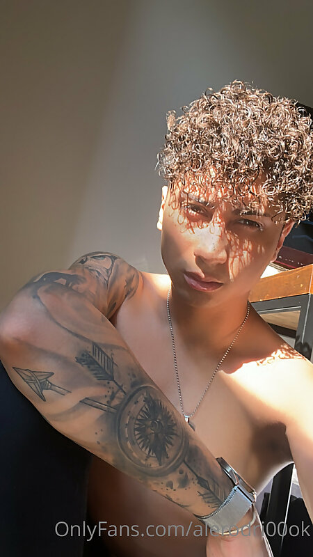 Next Image >>