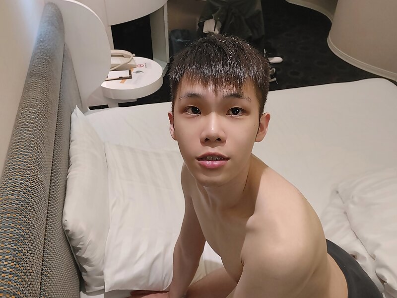 Next Image >>