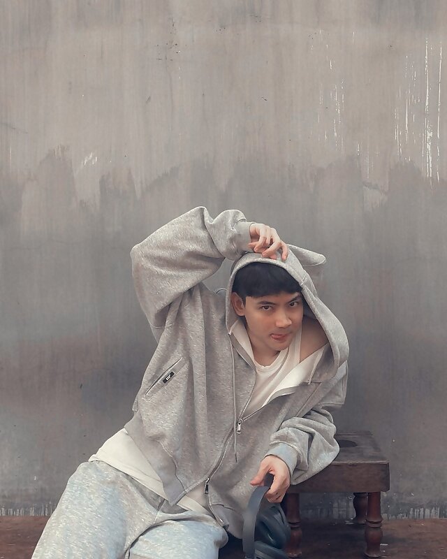 Next Image >>