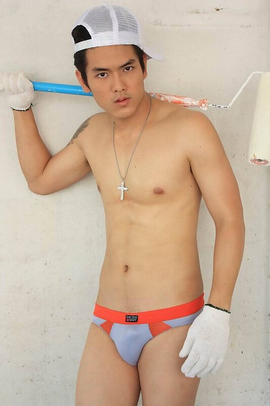 Next Image >>