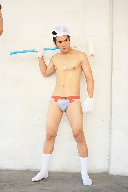 Next Image >>