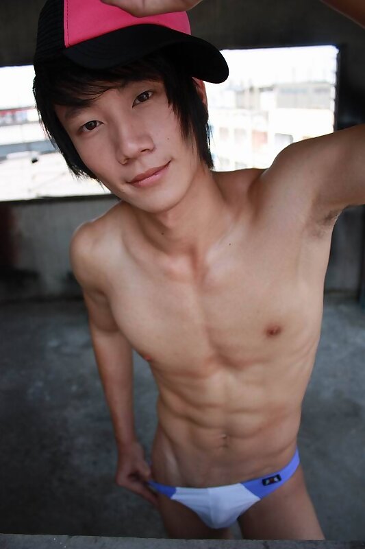 Next Image >>