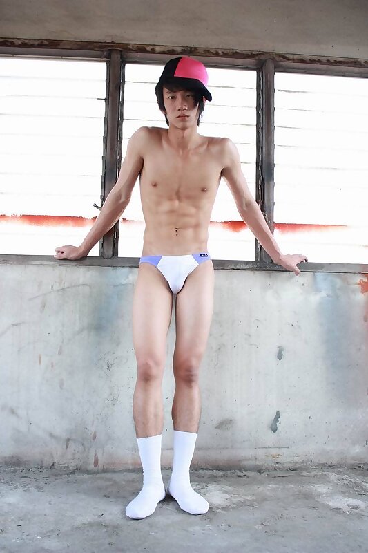 Next Image >>
