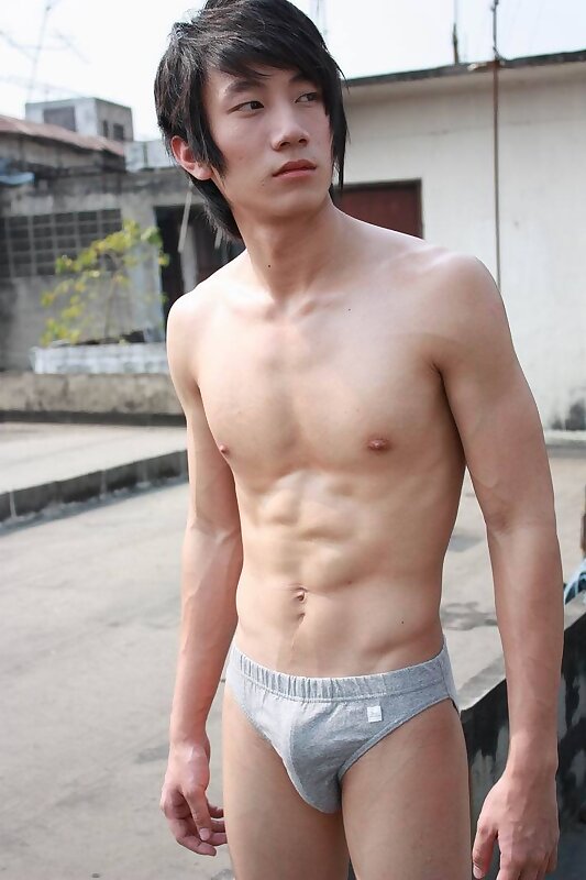 Next Image >>